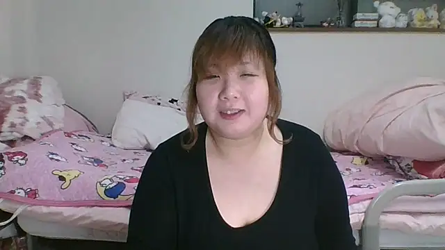 Snapshot of SAKU-RA-chan chatting on March 2025 11:28:01 AM SAKU-RA-chan online show from March 2025 11:28:01 AM