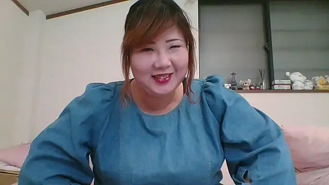 Snapshot of SAKU-RA-chan chatting on March 2025 03:52:01 AM SAKU-RA-chan online show from March 2025 03:52:01 AM