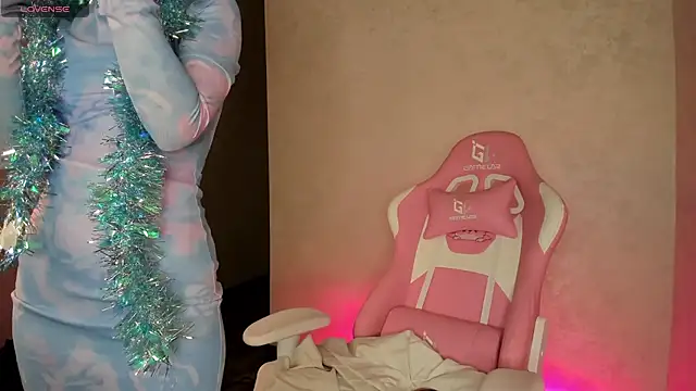 Kira yoon online show from December 2024 12:43:02 AM