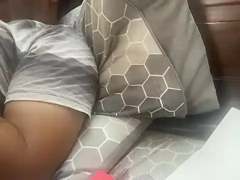 coolboy6566 online show from October 2025 07:17:01 AM