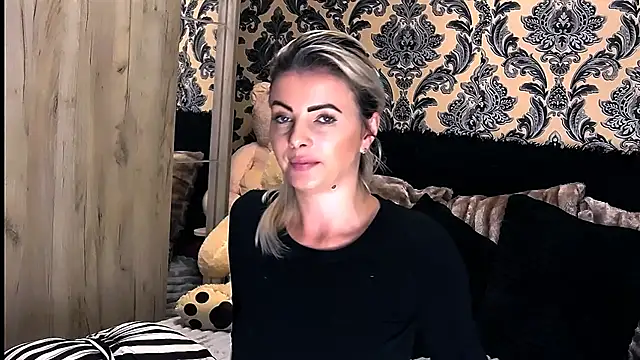 Aly girl1 online show from January 2025 01:09:02 PM