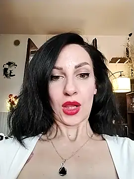 Snapshot of dahlia_82 chatting on July 2026 11:08:01 AM dahlia 82 online show from July 2026 11:08:01 AM