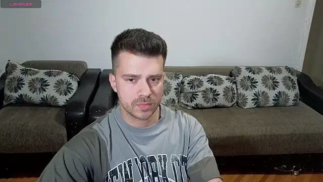 JohnnyStepBro online show from June 2026 07:34:02 PM