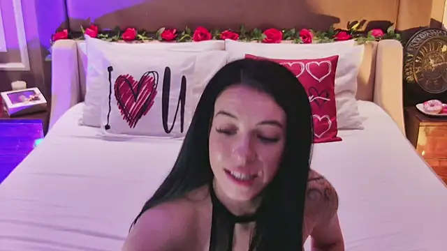 MadilynFox online show from February 2025 01:53:01 AM