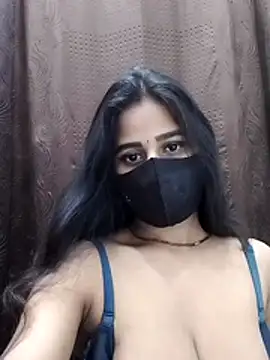 Lalisa sexy online show from April 2026 06:20:01 PM