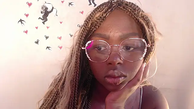 Snapshot of _Zooee chatting on June 2026 04:00:02 PM Zooee online show from June 2026 04:00:02 PM