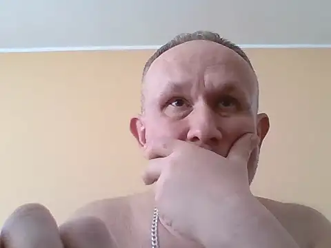 Snapshot of X46x chatting on November 2025 11:29:01 AM X46x online show from November 2025 11:29:01 AM