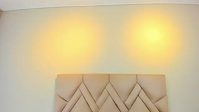 Isis Osman online show from February 2026 07:09:02 PM