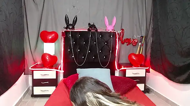 lady big ass nasty online show from February 2025 12:15:01 AM