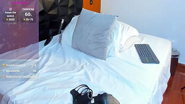 Wendy Marchall online show from February 2025 10:36:02 PM