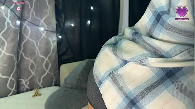 VeronicaRonnieTaylor online show from October 2025 09:13:01 PM