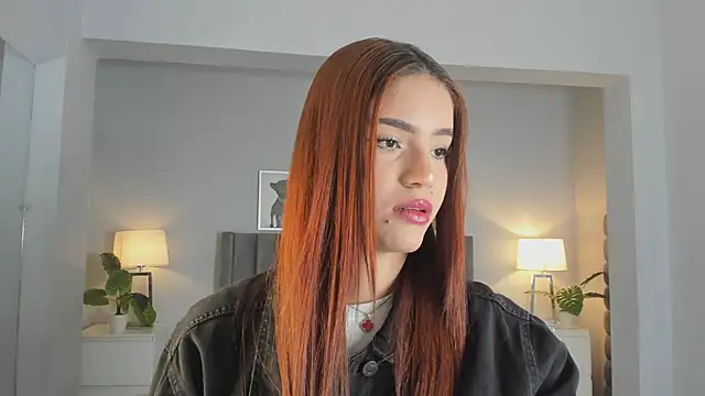 Madie  collins online show from November 2025 11:31:01 AM