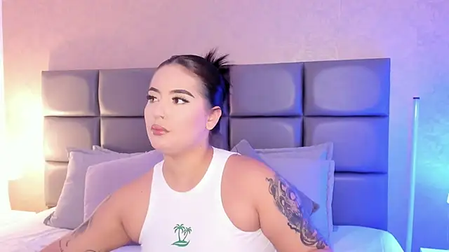 SpicySugar  online show from February 2026 06:11:02 PM