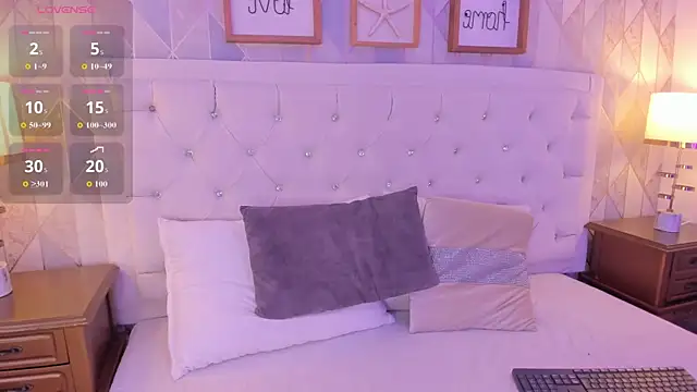 Snapshot of martina_rivera_ chatting on June 2026 12:00:02 PM martina rivera online show from June 2026 12:00:02 PM
