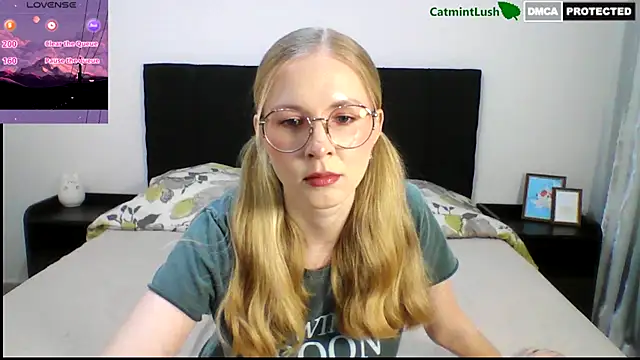 CatmintLush online show from September 2025 11:48:01 PM