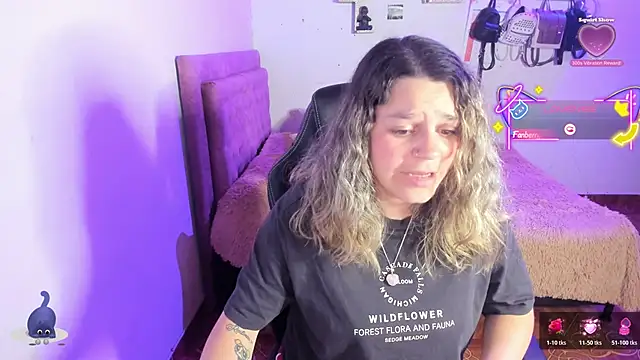 Sabrina Hall  online show from November 2025 03:09:02 AM