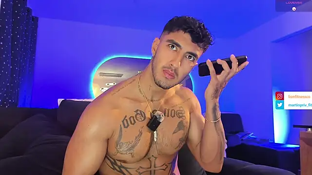 Snapshot of JACOB_MARTINS chatting on March 2025 05:20:01 AM JACOB MARTINS online show from March 2025 05:20:01 AM