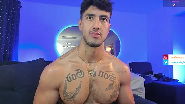 Snapshot of JACOB_MARTINS chatting on March 2025 06:17:02 AM JACOB MARTINS online show from March 2025 06:17:02 AM