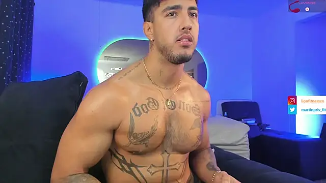 Snapshot of JACOB_MARTINS chatting on March 2025 05:27:02 AM JACOB MARTINS online show from March 2025 05:27:02 AM