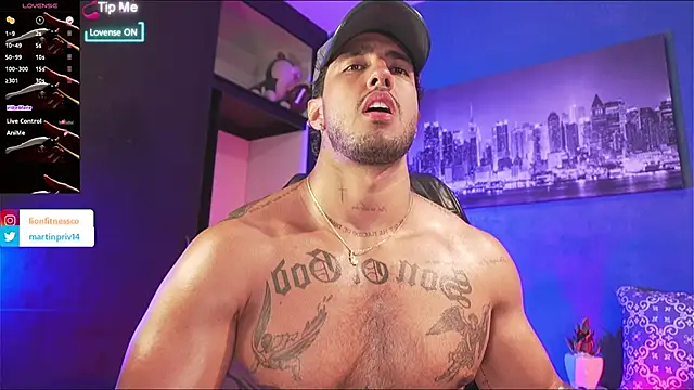 Snapshot of JACOB_MARTINS chatting on October 2025 11:58:01 PM JACOB MARTINS online show from October 2025 11:58:01 PM