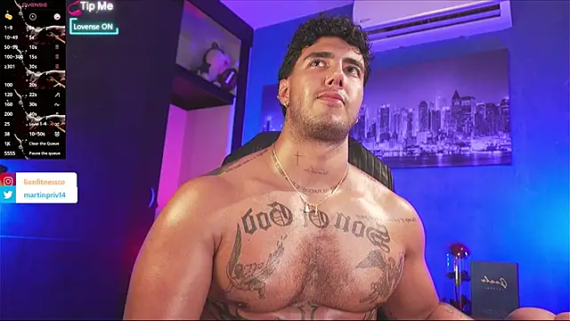 Snapshot of JACOB_MARTINS chatting on December 2025 08:05:01 PM JACOB MARTINS online show from December 2025 08:05:01 PM