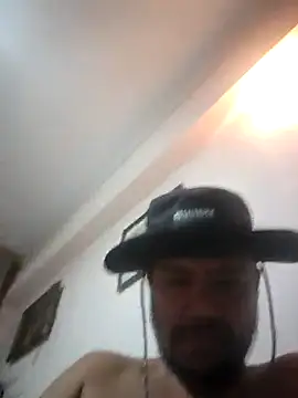 Snapshot of RoyPapafarid chatting on March 2025 09:24:02 PM RoyPapafarid online show from March 2025 09:24:02 PM