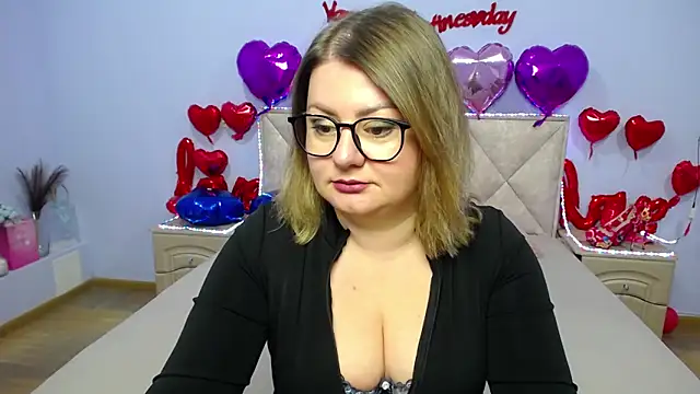 ZannaDreil online show from February 2025 06:48:01 PM