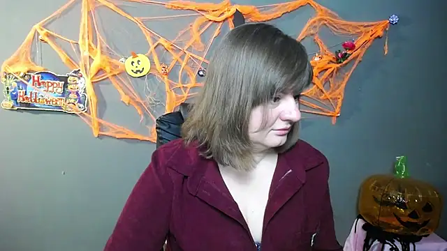 ZannaDreil online show from November 2025 07:04:01 PM