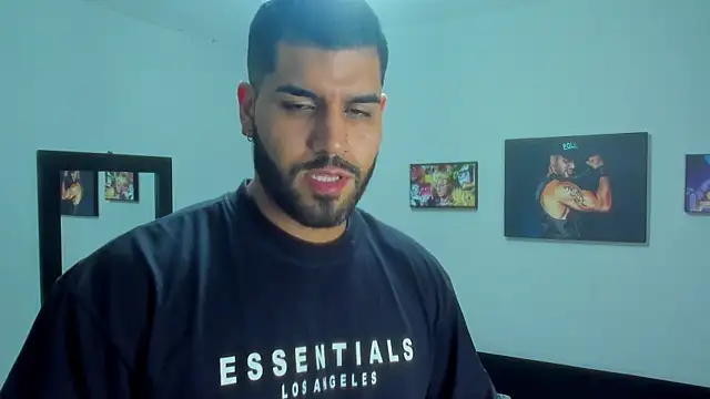 SamirHazard97 online show from December 2024 03:41:01 AM