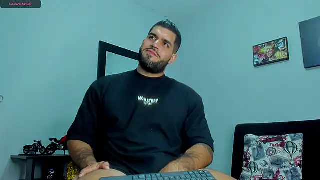 SamirHazard97 online show from February 2025 12:32:01 AM