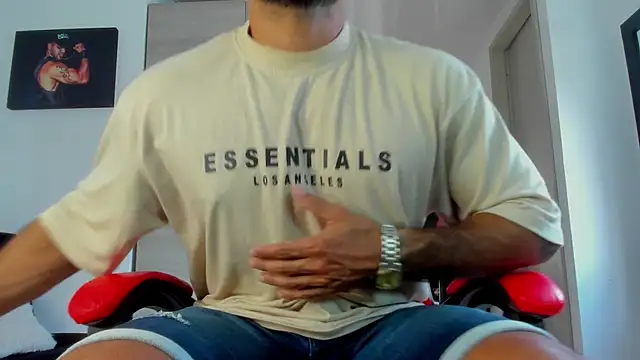 SamirHazard97 online show from April 2026 09:51:02 PM