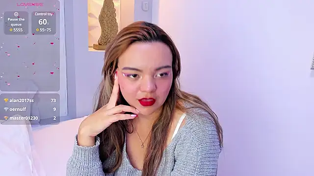 Snapshot of EmilyRouss_ chatting on January 2025 01:20:02 AM EmilyRouss online show from January 2025 01:20:02 AM