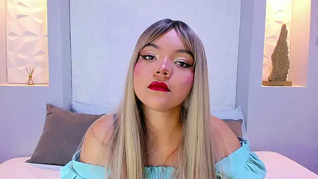 Snapshot of EmilyRouss_ chatting on February 2025 07:19:02 PM EmilyRouss online show from February 2025 07:19:02 PM