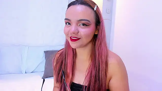 Snapshot of EmilyRouss_ chatting on March 2025 07:06:02 PM EmilyRouss online show from March 2025 07:06:02 PM