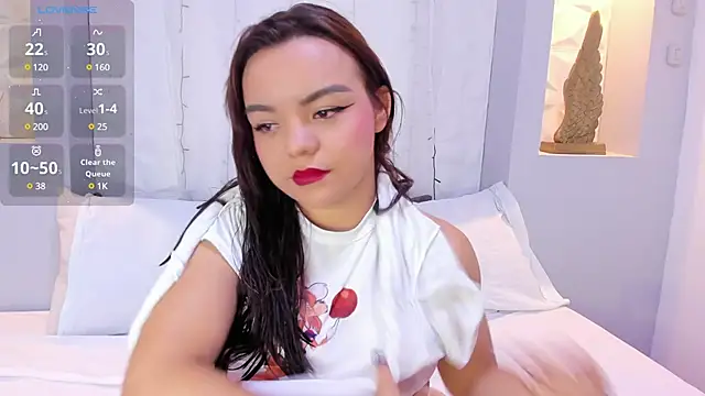 Snapshot of EmilyRouss_ chatting on March 2025 07:25:01 PM EmilyRouss online show from March 2025 07:25:01 PM