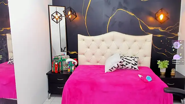 lizortiz online show from December 2024 09:55:01 PM