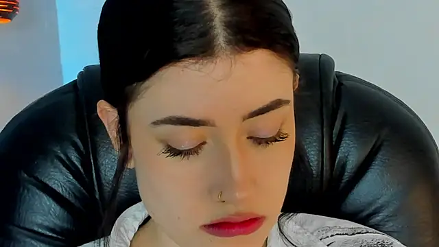 melody suarez online show from January 2025 07:38:01 PM