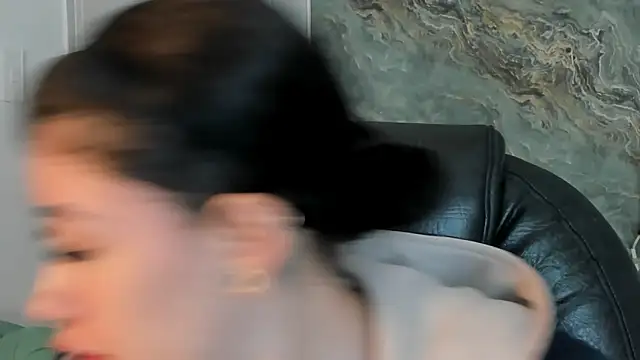 melody suarez online show from February 2025 08:31:01 AM