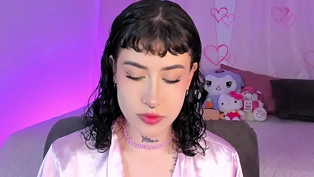 melody suarez online show from September 2025 12:11:01 AM