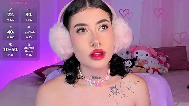 melody suarez online show from October 2025 01:31:02 AM