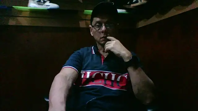 MarcusKelvin online show from September 2025 01:43:02 PM