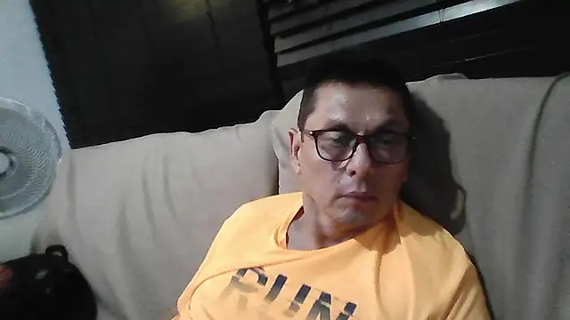 MarcusKelvin online show from October 2025 01:49:02 AM