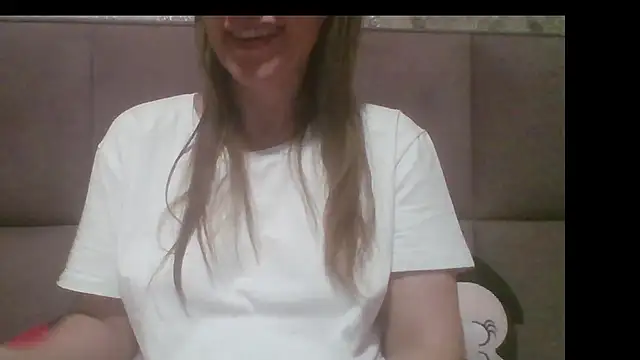 Sladkiegubki online show from October 2025 01:36:02 AM