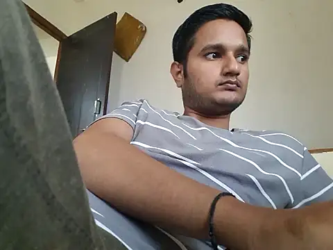 Jonrobinso online show from October 2025 06:25:02 AM