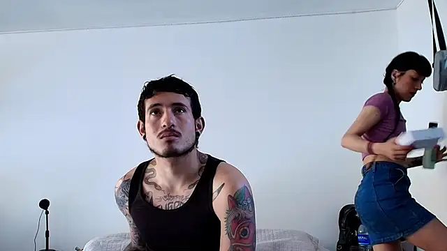 anika lowen02 online show from January 2025 01:54:01 PM