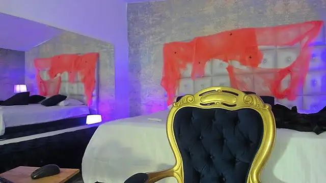 MelaniieRoux online show from October 2025 12:04:01 PM