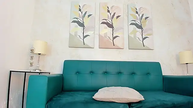 Snapshot of miranda_villa chatting on September 2025 12:28:02 PM miranda villa online show from September 2025 12:28:02 PM