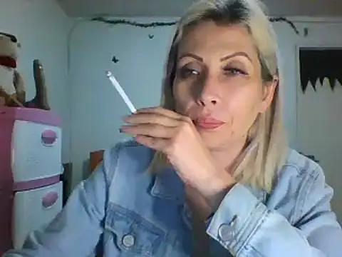 alixia81 online show from December 2024 01:38:02 AM