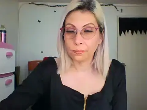 alixia81 online show from January 2025 12:41:01 PM