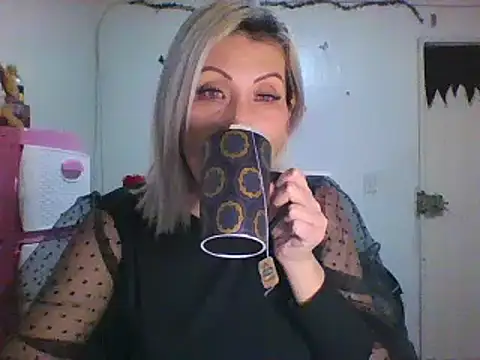 alixia81 online show from January 2025 09:35:01 AM